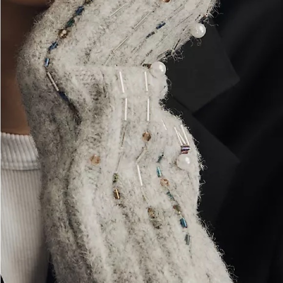 NWTS EMBELLISHED ARM WARMERS - Picture 5 of 10